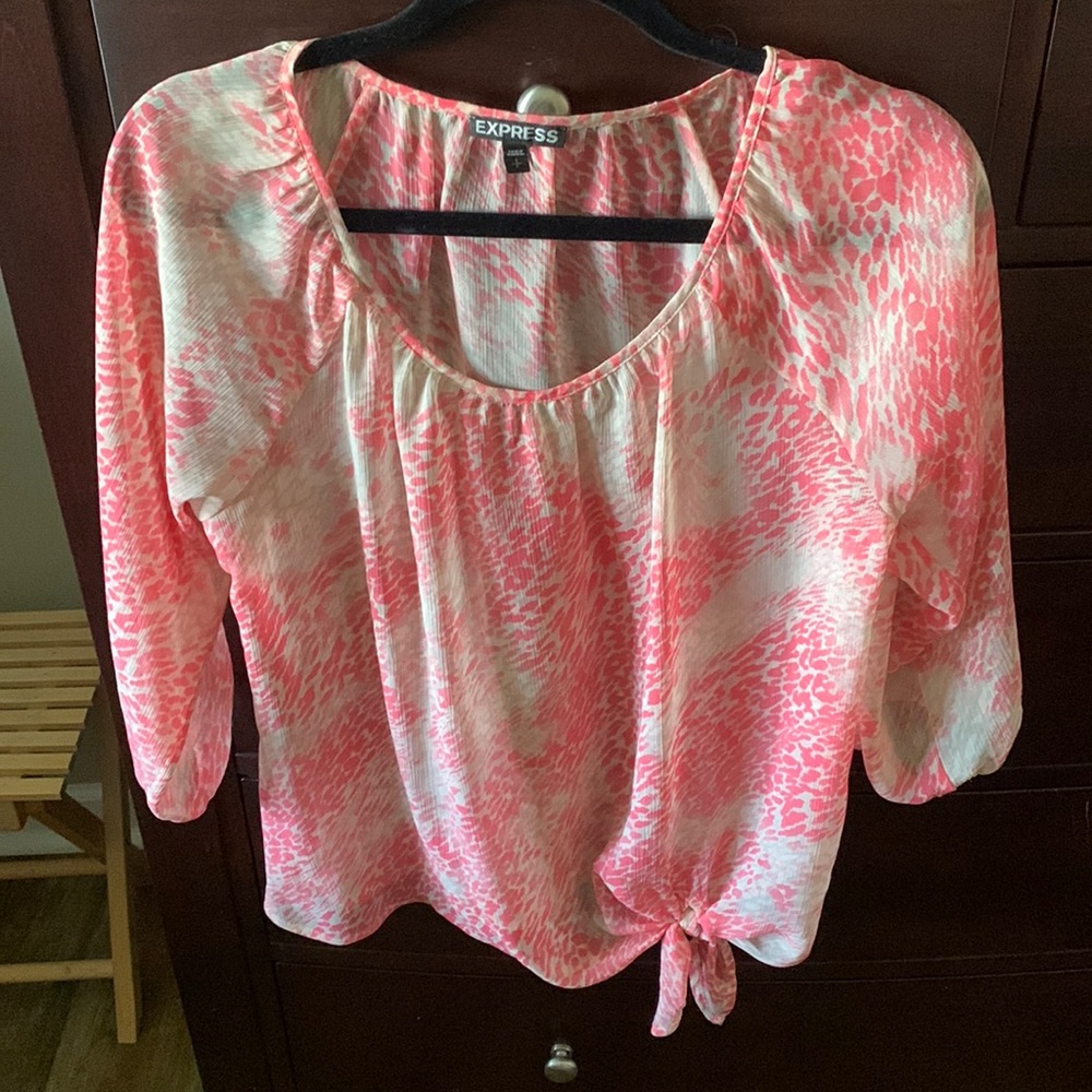 Woman’s Express sheer top, 3/4 length sleeve